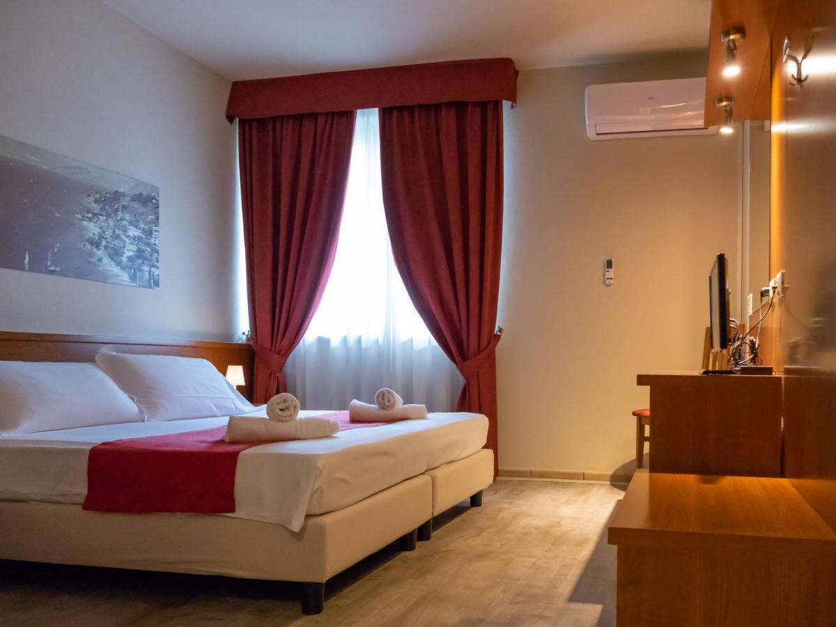 Hotel Venezia Park - Enjoy Holiday Castelnuovo del Garda Luaran gambar